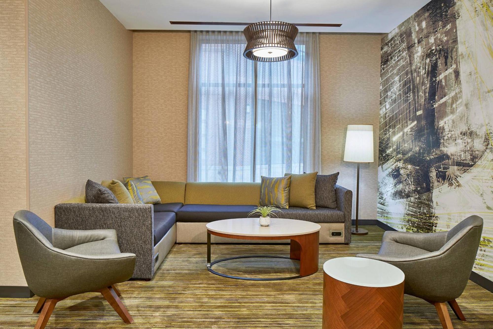 Courtyard Baltimore Downtown/Mchenry Row Екстер'єр фото