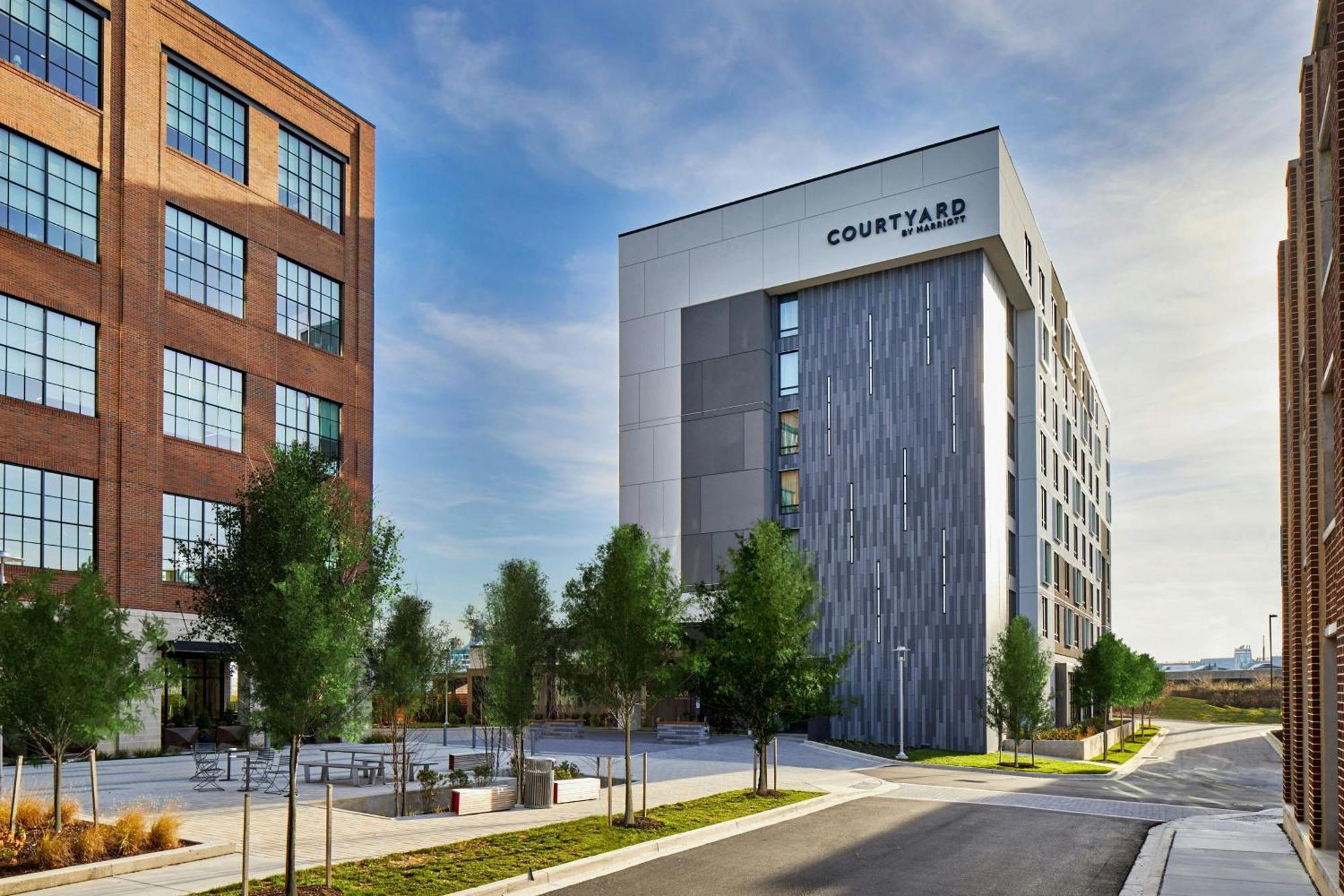 Courtyard Baltimore Downtown/Mchenry Row Екстер'єр фото