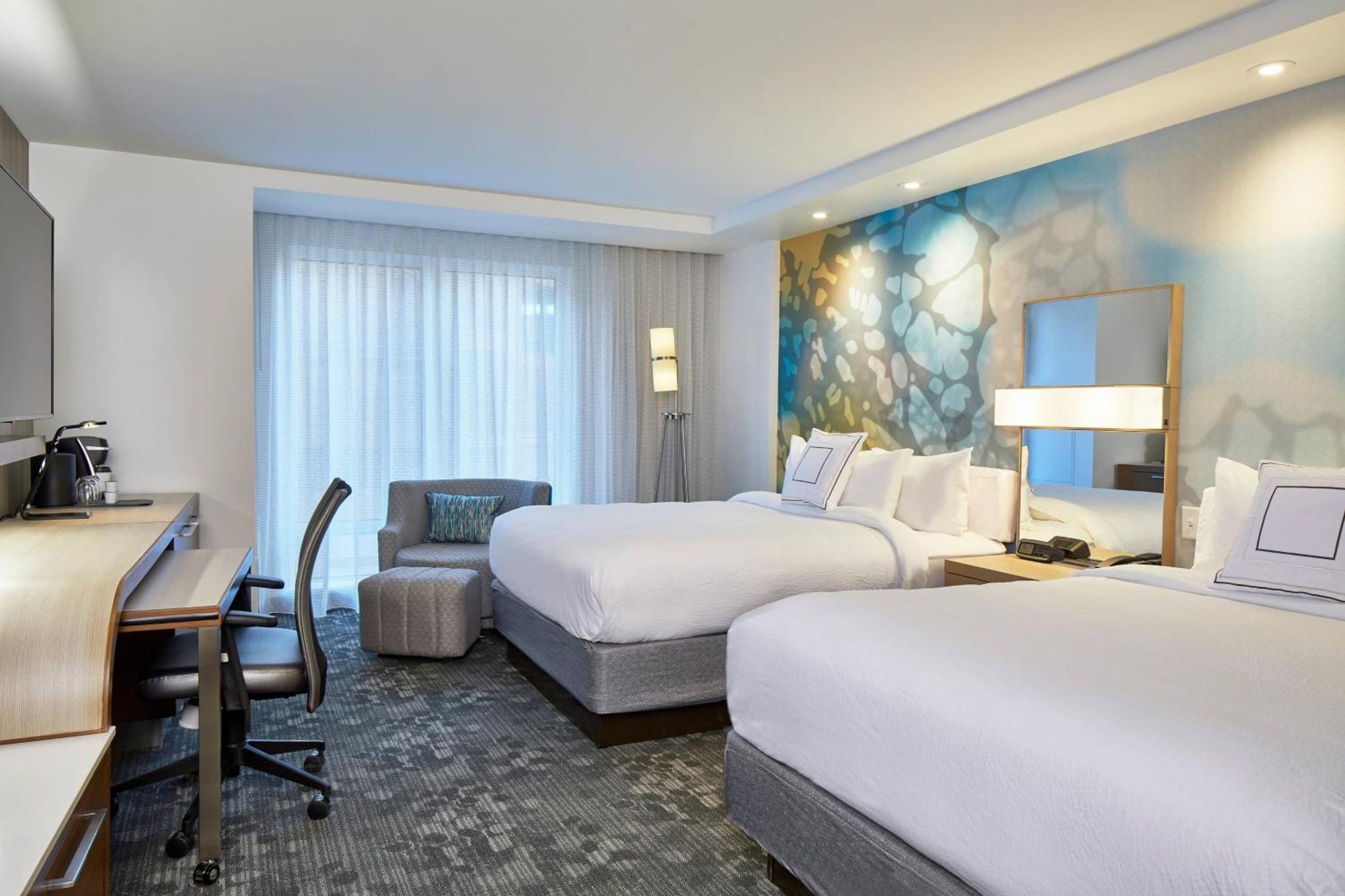 Courtyard Baltimore Downtown/Mchenry Row Екстер'єр фото